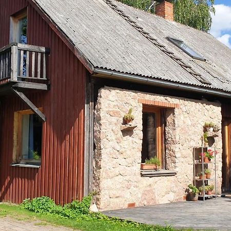 Majiga Istaba Ar Balkonu Un Vannasistaba, Bezmaksas Velo Noma Iecava Екстериор снимка